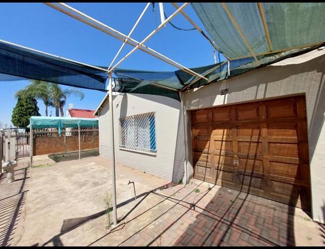 3 BEDROOM PROPERTY TO RENT IN LAUDIUM